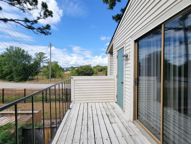 6401 Deihl Rd unit 205, Houston, TX 77092 - photo 5