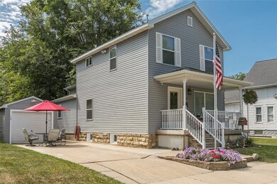 149 14th Ave SW, Cedar Rapids, IA 52404 - photo 3