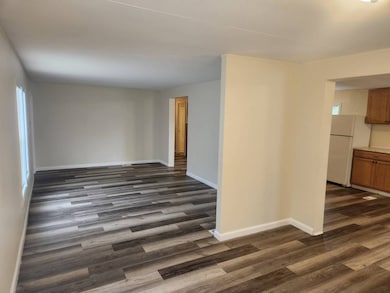 327 Becky Ln, Jacksonville, NC 28540 - photo 6