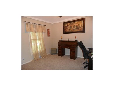 FORMAL DINING AREA