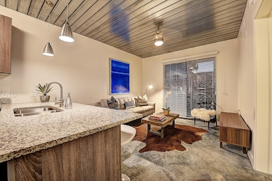 3550 Main St unit 4415, Houston, TX 77002 - photo 3