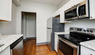 9-Apt A- Kitchen (3)