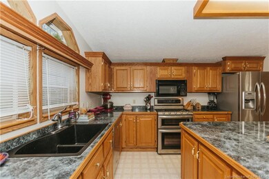 305 Woodlawn Ave, Jeffersonville, IN 47130 - photo 6