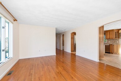 8 Waselchuk Dr, Peabody, MA 01960 - photo 5