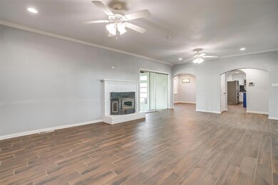 1906 E Bankhead Dr, Weatherford, TX 76086 - photo 6