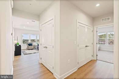 46320 Mount Milstead Terrace unit 204K, Sterling, VA 20164 - photo 3