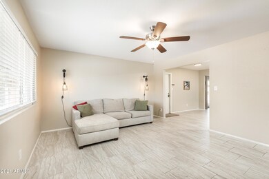 2348 E Jacinto Ave (4 of 31)