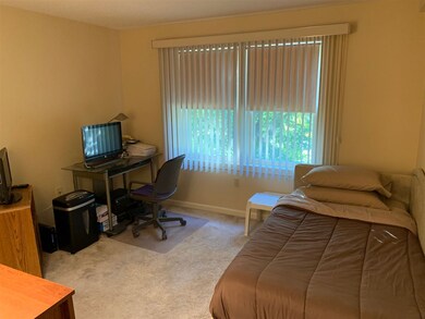 2 Mayfair Ln unit U202, Nashua, NH 03063 - photo 3