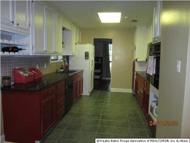 Lots of kitchen space