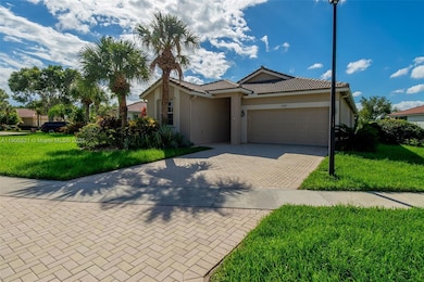 2675 Clipper Cir, West Palm Beach, FL 33411 - photo 2