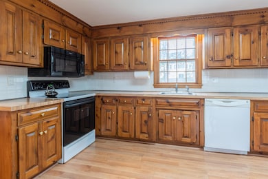 20 Meredith Dr, Nashua, NH 03063 - photo 4