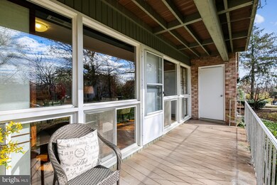 24 Manor Cir unit 105, Takoma Park, MD 20912 - photo 6