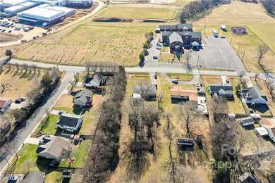 3910 Cochran Rd SW, Concord, NC 28027 - photo 4