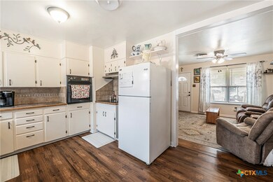 2508 Meadow Ln, Copperas Cove, TX 76522 - photo 6