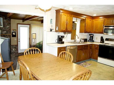 16 Forest Hill Dr, Johnston, RI 02919 - photo 7