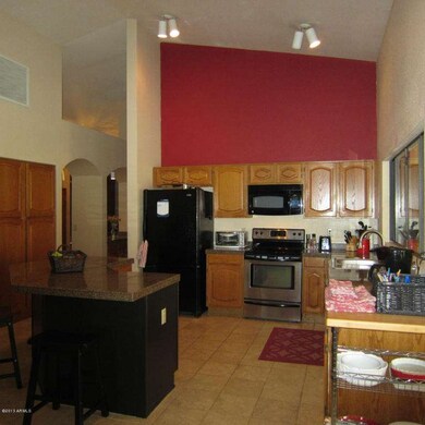 OPEN KITCHEN
