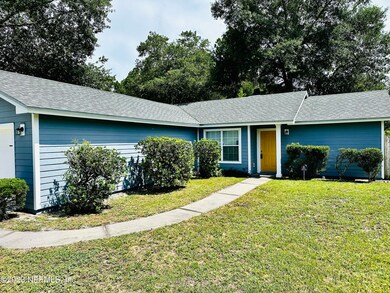 7810 Hunters Lake Cir S, Jacksonville, FL 32210 - photo 4