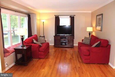 407 Yeonas Dr SW, Vienna, VA 22180 - photo 4