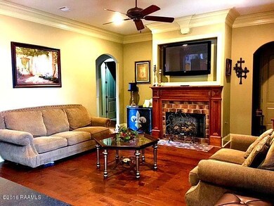LAFITTES LANDING LIVING AREA 1 (1)