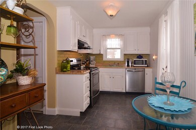 20 Oneida St, Johnston, RI 02919 - photo 6