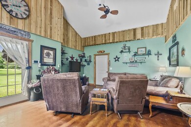 725 Evans-Gann Rd, Lufkin, TX 75904 - photo 2