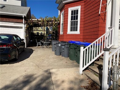 8 Amy St, Providence, RI 02906 - photo 2