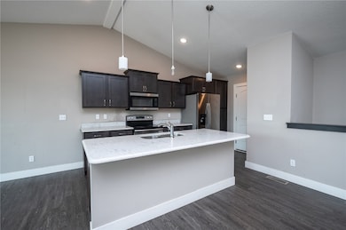 6614 Scarlet Rose Cir SW, Cedar Rapids, IA 52404 - photo 6