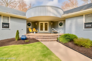 2012 Tower Dr, Jefferson City, MO 65109 - photo 3