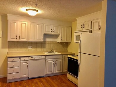 5 Turnpike Rd unit 311, Townsend, MA 01469 - photo 2