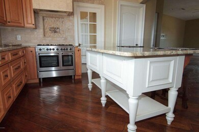 CONDO161901_3