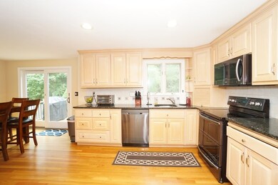 8 Curtis Ln, Medway, MA 02053 - photo 4