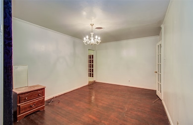 5007 Edfield St, Houston, TX 77033 - photo 7