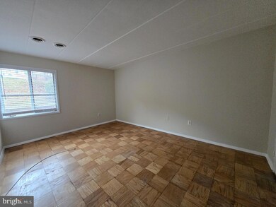 2614 Fort Farnsworth Rd unit 254, Alexandria, VA 22303 - photo 7