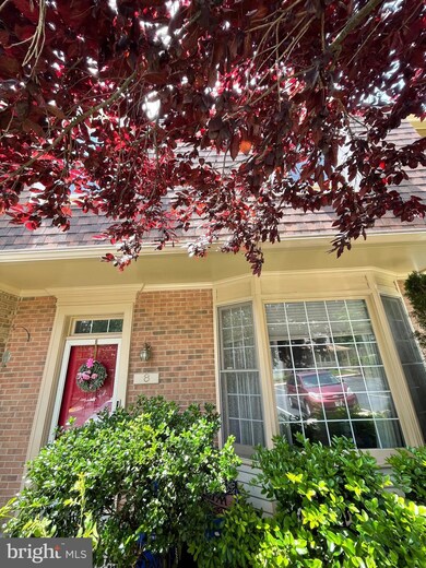 8 Hickory Hill Ct, Silver Spring, MD 20906 - photo 2