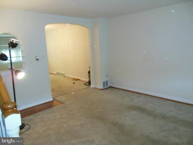 8019 Leon St, Philadelphia, PA 19136 - photo 5