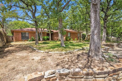 1313 Donna Ln, Bedford, TX 76022 - photo 3