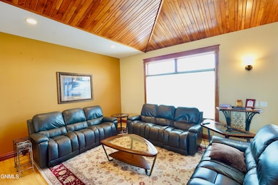 903 9th Ave SW, Jamestown, ND 58401 - photo 5