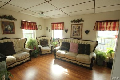 601 N Front St unit 4, Allentown, PA 18102 - photo 6