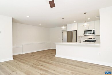 5063 Mary Jackson Ct unit B, Lake Monticello, VA 22902 - photo 5