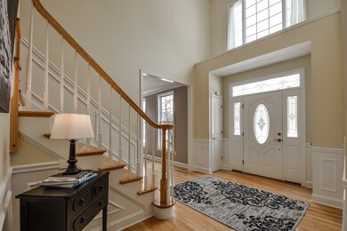 7 Whirty Cir, Hopkinton, MA 01748 - photo 2