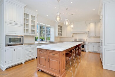 17 Welwyn Rd, Riverside, CT 06878 - photo 7