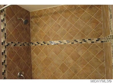 Beautiful Tile  in Main Bath