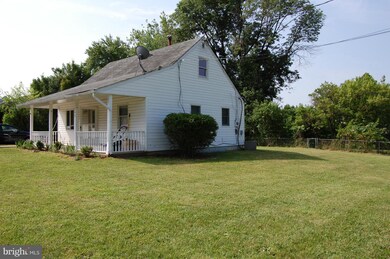 243 Cabbel Dr, Manassas Park, VA 20111 - photo 2