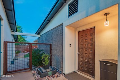 10007 N 30th Place, Phoenix, AZ 85028 - photo 4