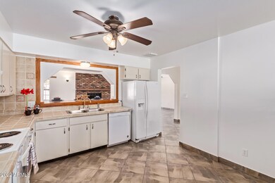 8036 W Mackenzie Dr, Phoenix, AZ 85033 - photo 7