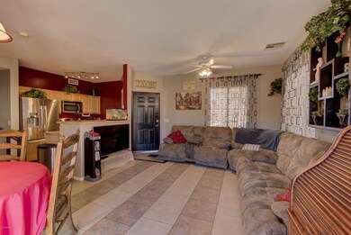 687 E Los Arboles Pl-10