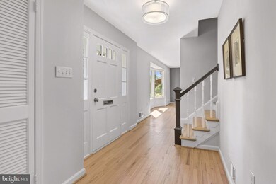 8814 Stonehaven Ct, Potomac, MD 20854 - photo 3