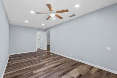 210 W Willingham St unit A, Cleburne, TX 76033 - photo 4