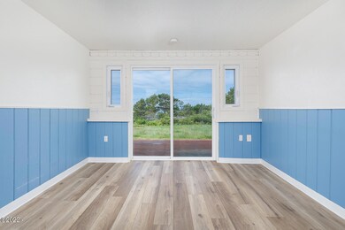 1525 NW Oceanview Dr #3, Newport