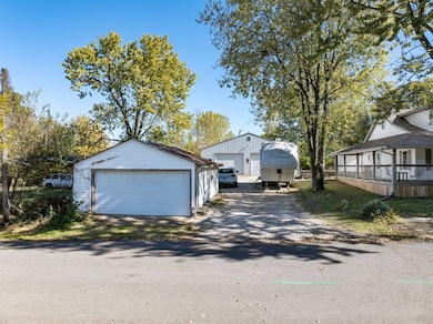 406 S Godfrey Ave, Eldon, MO 65026 - photo 4